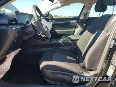 Zdjęcie 7 z 12 samochodu: 2025 KIA K5 VIN:KNAG24J73S5371992 - miniatura