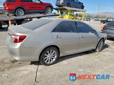 Trzecie zdjęcie samochodu z tyłu: 2013 TOYOTA CAMRY XLE V6 VIN:4T1BK1FK2DU528716 - miniatura
