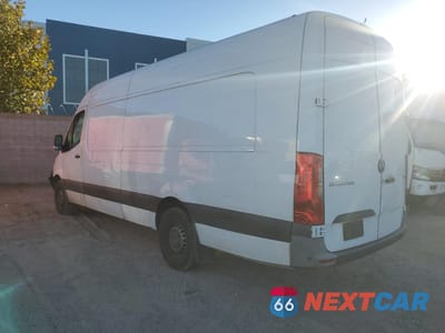 Drugie zdjęcie samochodu z przodu: 2023 MERCEDES BENZ SPRINTER DELIVERY VAN VIN:W1Y4KDHY6PT137381 - miniatura