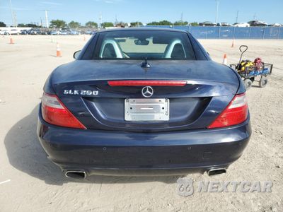 Zdjęcie 6 z 12 samochodu: 2012 MERCEDES-BENZ SLK 250 VIN:WDDPK4HA8CF035406 - miniatura