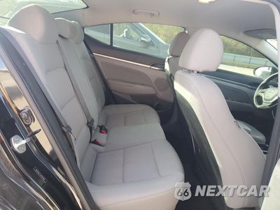 Zdjęcie 10 z 13 samochodu: 2018 HYUNDAI ELANTRA SEL VIN:5NPD84LF3JH293382 - miniatura
