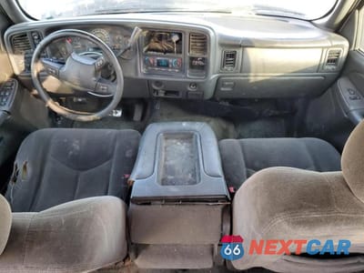 Zdjęcie 8 z 11 samochodu: 2006 CHEVROLET SILVERADO K1500 VIN:2GCEK13T461145535 - miniatura