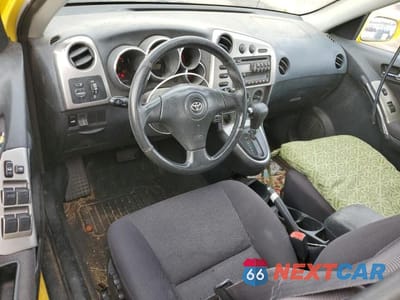 Zdjęcie 8 z 11 samochodu: 2004 TOYOTA COROLLA MATRIX XR VIN:2T1KR32E24C214105 - miniatura