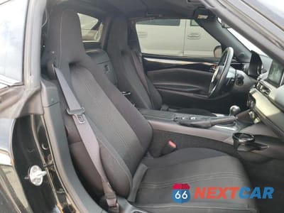 Zdjęcie 10 z 12 samochodu: 2021 MAZDA MX-5 MIATA CLUB VIN:JM1NDAL74M0450524 - miniatura