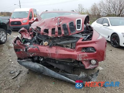 Piąte zdjęcie samochodu w środku: 2015 JEEP CHEROKEE LATITUDE VIN:1C4PJMCS3FW541596 - miniatura