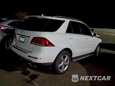 Trzecie zdjęcie samochodu z tyłu: 2017 MERCEDES-BENZ GLE 350 VIN:4JGDA5JB5HA891383 - miniatura