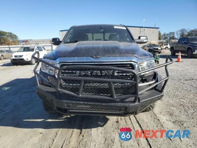 Piąte zdjęcie samochodu w środku: 2019 RAM 1500 BIG HORN/LONE STAR VIN:1C6SRFBT5KN668771 - miniatura