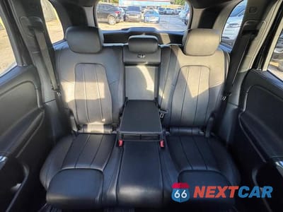 Zdjęcie 10 z 15 samochodu: 2020 MERCEDES-BENZ GLB 250 VIN:W1N4M4GB2LW019423 - miniatura