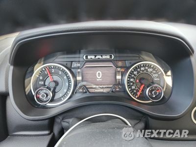 Zdjęcie 9 z 15 samochodu: 2020 RAM 1500 BIG HORN/LONE STAR VIN:1C6SRFFT0LN195924 - miniatura
