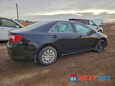 Trzecie zdjęcie samochodu z tyłu: 2014 TOYOTA CAMRY HYBRID VIN:4T1BD1FK2EU112516 - miniatura