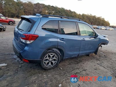 Trzecie zdjęcie samochodu z tyłu: 2021 SUBARU FORESTER VIN:JF2SKAJC5MH437910 - miniatura