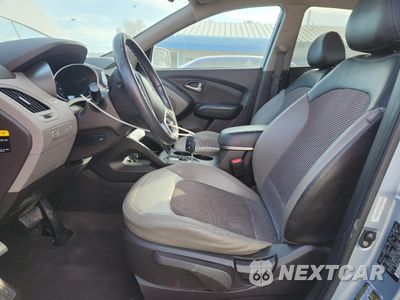 Zdjęcie 7 z 12 samochodu: 2010 HYUNDAI TUCSON GLS VIN:KM8JU3AC3AU089894 - miniatura