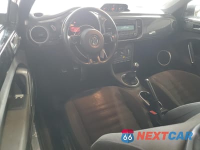 Zdjęcie 8 z 14 samochodu: 2012 VOLKSWAGEN BEETLE TURBO VIN:3VW4A7AT3CM630612 - miniatura