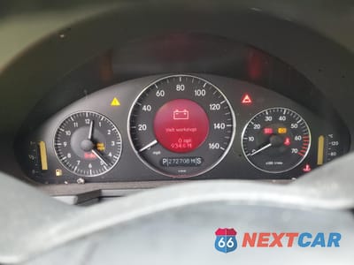 Zdjęcie 9 z 13 samochodu: 2003 MERCEDES-BENZ E 320 VIN:WDBUF65J53A363962 - miniatura