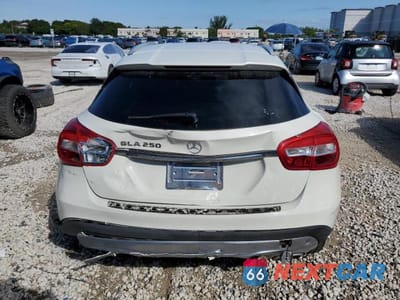 Zdjęcie 6 z 11 samochodu: 2017 MERCEDES-BENZ GLA 250 VIN:WDCTG4EB2HJ346674 - miniatura