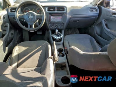 Zdjęcie 8 z 11 samochodu: 2012 VOLKSWAGEN JETTA BASE VIN:3VW2K7AJ8CM473985 - miniatura