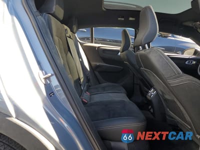 Zdjęcie 10 z 14 samochodu: 2023 VOLVO C40 RECHARGE ULTIMATE VIN:YV4ED3GM7P2041449 - miniatura