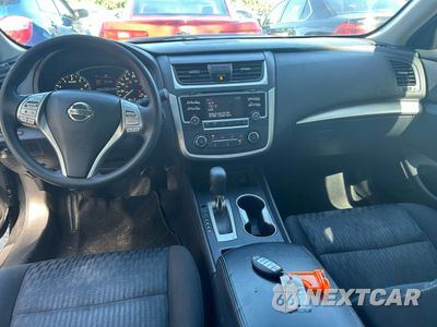 Zdjęcie 9 z 15 samochodu: 2017 NISSAN ALTIMA 2.5 VIN:1N4AL3APXHC275786 - miniatura