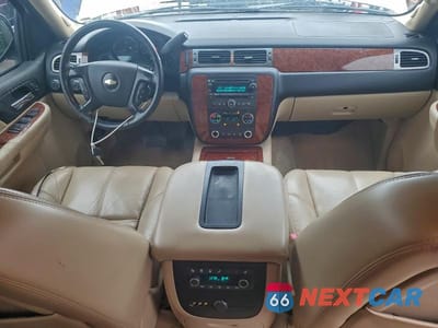 Zdjęcie 8 z 13 samochodu: 2007 CHEVROLET SUBURBAN K1500 VIN:3GNFK163X7G232064 - miniatura