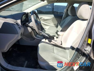 Zdjęcie 7 z 12 samochodu: 2010 TOYOTA COROLLA BASE VIN:2T1BU4EE6AC509316 - miniatura