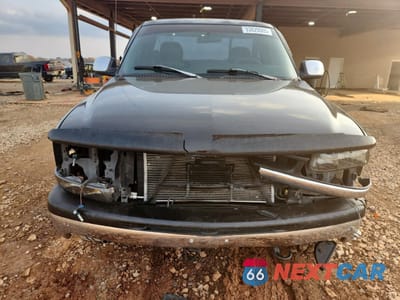 Piąte zdjęcie samochodu w środku: 1999 CHEVROLET SILVERADO K1500 VIN:1GCEK14T2XZ198080 - miniatura