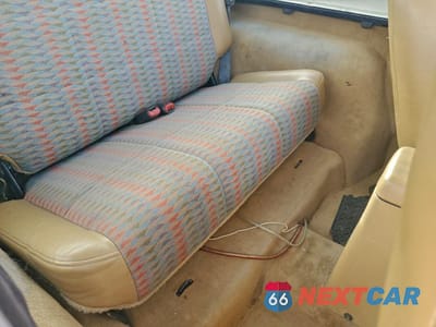 Zdjęcie 10 z 14 samochodu: 1997 JEEP WRANGLER / TJ SPORT VIN:1J4FY19S8VP447407 - miniatura