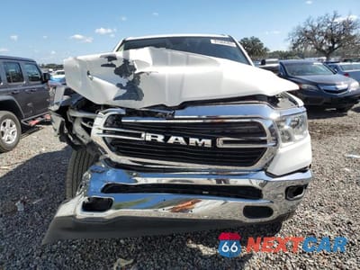 Piąte zdjęcie samochodu w środku: 2020 RAM 1500 BIG HORN/LONE STAR VIN:1C6RREFT1LN210357 - miniatura