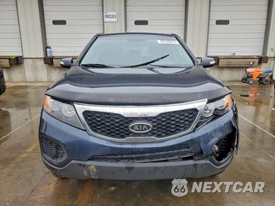 Piąte zdjęcie samochodu w środku: 2013 KIA SORENTO LX VIN:5XYKT4A1XDG310364 - miniatura