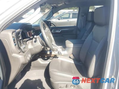 Zdjęcie 7 z 12 samochodu: 2024 CHEVROLET SILVERADO K1500 RST VIN:2GCUDEED4R1167168 - miniatura
