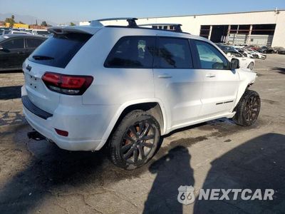Trzecie zdjęcie samochodu z tyłu: 2018 JEEP GRAND CHEROKEE LAREDO VIN:1C4RJEAG7JC181689 - miniatura