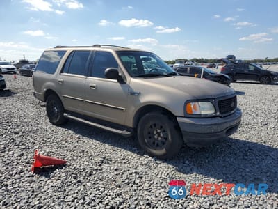 Czwarte zdjęcie samochodu z boku: 2002 FORD EXPEDITION XLT VIN:1FMRU15W22LA10279 - miniatura