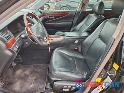 Zdjęcie 7 z 13 samochodu: 2012 LEXUS LS 460 VIN:JTHCL5EF0C5013948 - miniatura