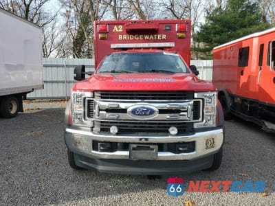 Piąte zdjęcie samochodu w środku: 2017 FORD F550 SUPER DUTY VIN:1FDUF5HT2HDA04627 - miniatura