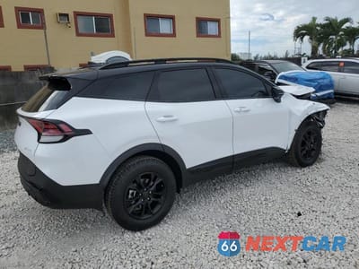 Trzecie zdjęcie samochodu z tyłu: 2025 KIA SPORTAGE X-PRO PRESTIGE VIN:5XYK7CDF5SG293654 - miniatura