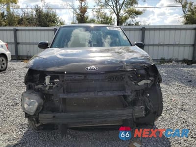 Piąte zdjęcie samochodu w środku: 2021 KIA SOUL VIN:KNDJ23AU6M7768922 - miniatura