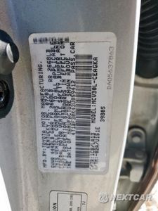 Zdjęcie 12 z 14 samochodu: 2003 TOYOTA CAMRY LE VIN:4T1BF30K43U059412 - miniatura