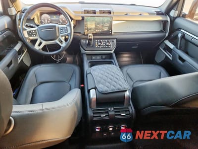 Zdjęcie 8 z 16 samochodu: 2024 LAND ROVER DEFENDER 130 S VIN:SALEJFFU6R2265094 - miniatura