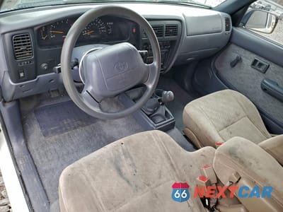 Zdjęcie 8 z 13 samochodu: 1998 TOYOTA TACOMA XTRACAB VIN:4TAWM72N2WZ076416 - miniatura