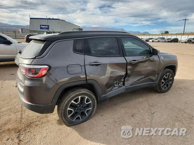 Trzecie zdjęcie samochodu z tyłu: 2019 JEEP COMPASS TRAILHAWK VIN:3C4NJDDB4KT696745 - miniatura