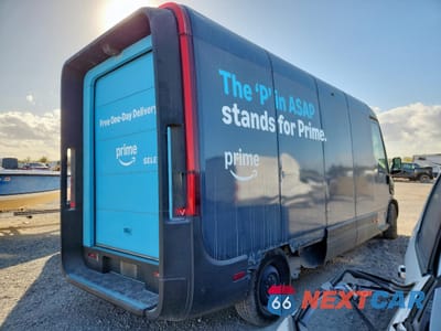 Trzecie zdjęcie samochodu z tyłu: 2023 RIVIAN EDV 700 DELIVERY VAN VIN:7FCEHEB71PN005947 - miniatura