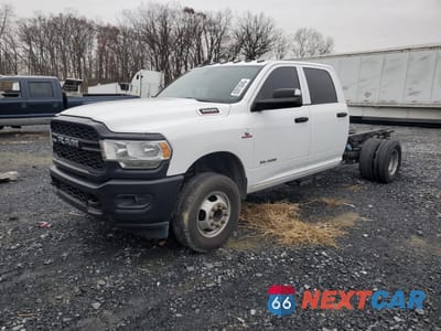 2022 RAM 3500 TRUCK CAB AND CHASSIS 3C7WRSCLXNG291727 - główne zdjęcie licytacji z USA - miniatura