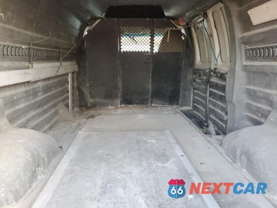 Zdjęcie 10 z 13 samochodu: 2013 CHEVROLET EXPRESS G2500 VIN:1GCWGFCA6D1160199 - miniatura