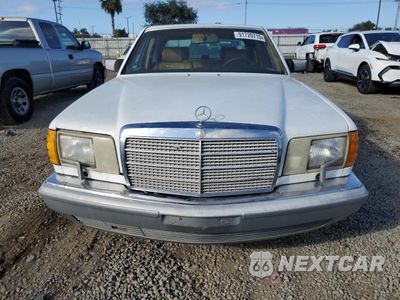 Piąte zdjęcie samochodu w środku: 1986 MERCEDES-BENZ 420 SEL VIN:WDBCA35D8GA228032 - miniatura