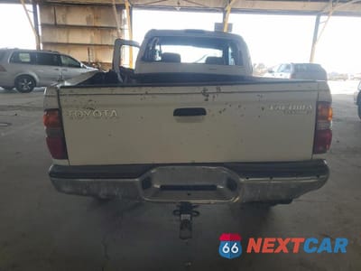 Zdjęcie 6 z 12 samochodu: 2004 TOYOTA TACOMA PRERUNNER VIN:5TESM92N64Z327020 - miniatura