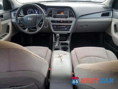 Zdjęcie 8 z 12 samochodu: 2015 HYUNDAI SONATA SE VIN:5NPE24AF7FH068012 - miniatura