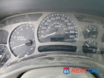 Zdjęcie 9 z 15 samochodu: 2005 GMC YUKON XL DENALI VIN:1GKFK66U65J262063 - miniatura