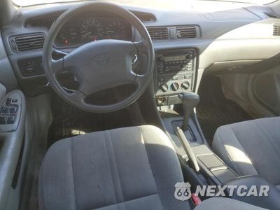 Zdjęcie 8 z 11 samochodu: 2001 TOYOTA CAMRY CE VIN:4T1BG22KX1U871038 - miniatura