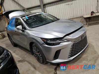 Czwarte zdjęcie samochodu z boku: 2023 LEXUS RX 350H BASE VIN:2T2BBMCAXPC008438 - miniatura