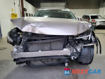 Piąte zdjęcie samochodu w środku: 2023 VOLVO XC40 ULTIMATE VIN:YV4L12UA5P2054382 - miniatura