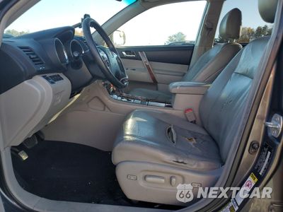 Zdjęcie 7 z 15 samochodu: 2012 TOYOTA HIGHLANDER LIMITED VIN:5TDYK3EH3CS075970 - miniatura